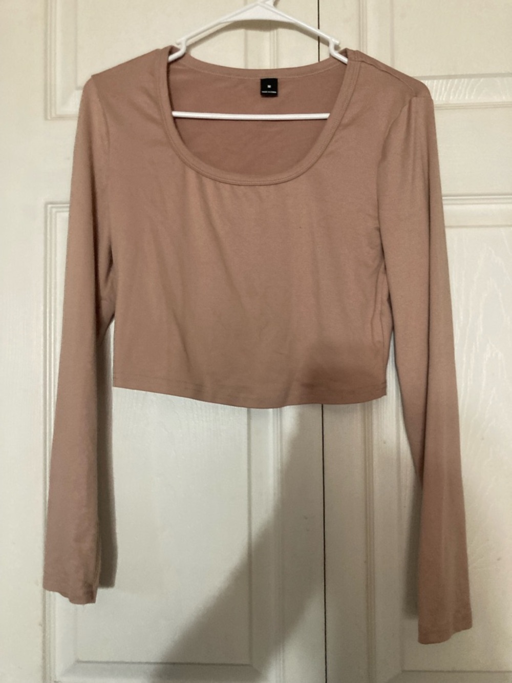 3 Long Sleeve Scoop Neck Cropped Top - Beige M